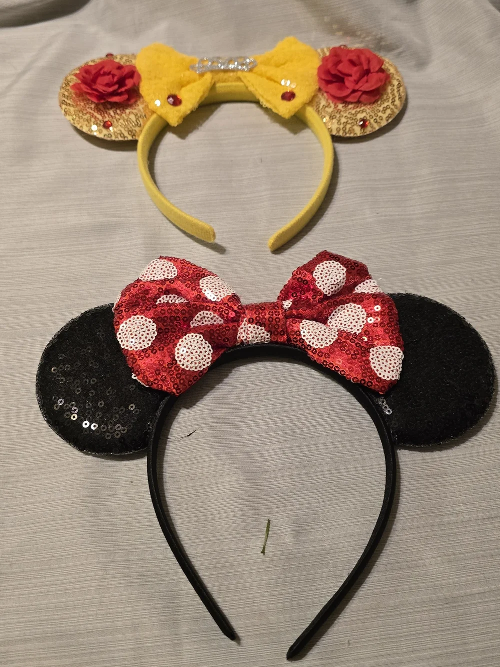 Disney Minnie Mouse Cap w/Iconic 3D Mouse Ears and 2 Headbands Belle/Minnie EUC